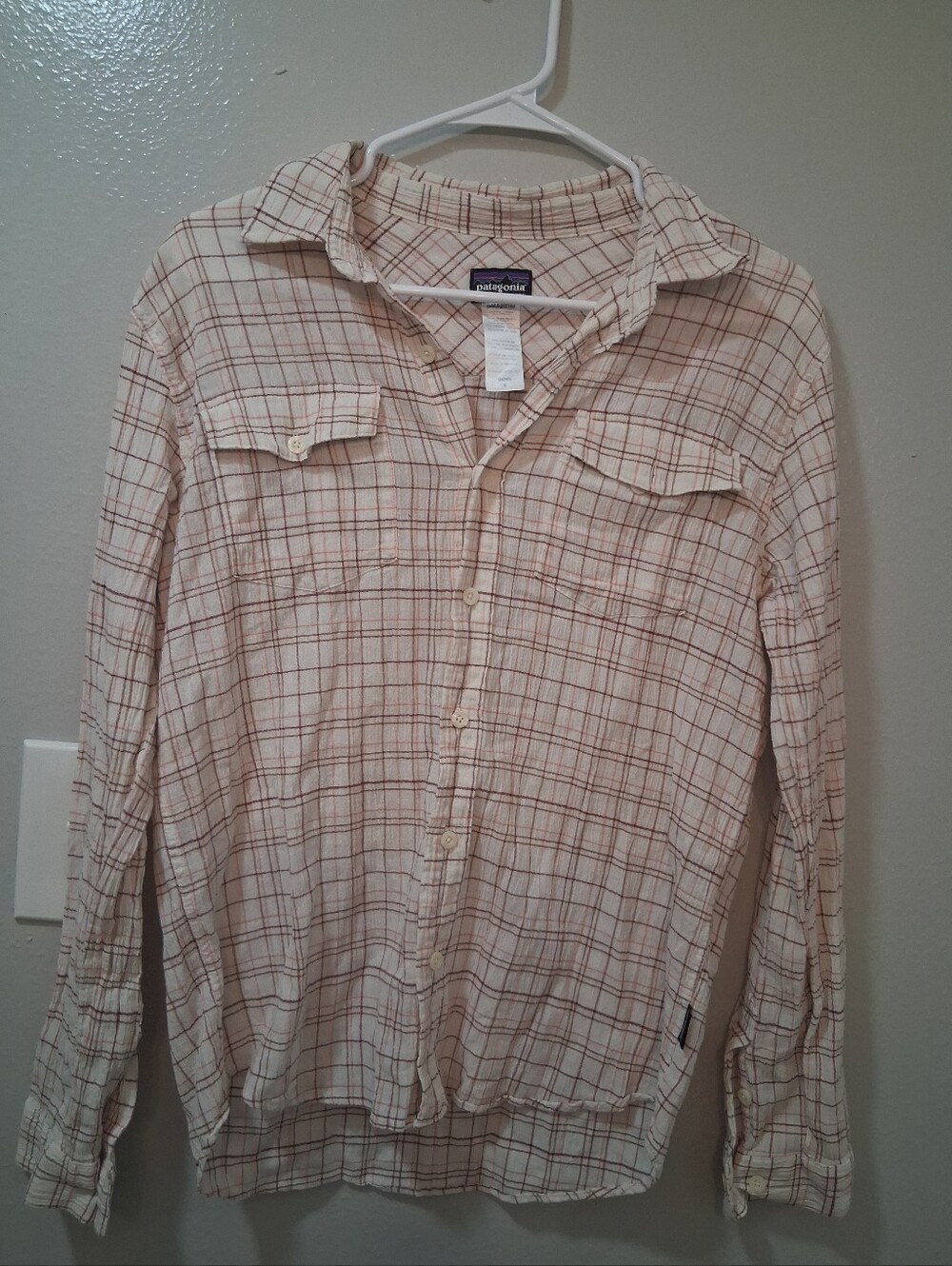 Patagonia Beige and Brown Plaid Long-Sleeve Button-Down Shirt